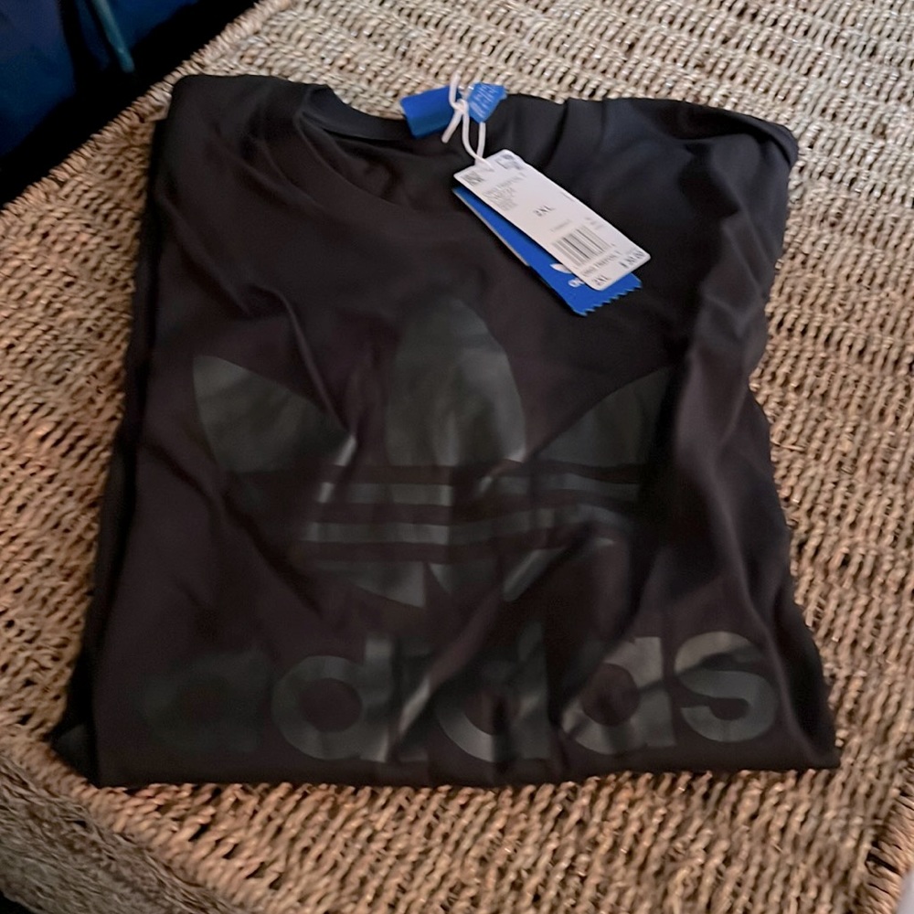 Adidas t shirt